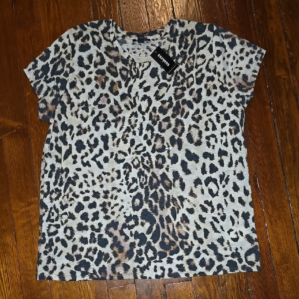 Expresss Leopard Tee